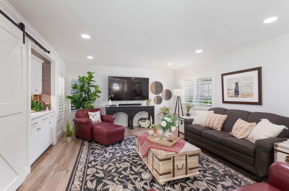 26430 Emerald Dove Dr, Santa Clarita CA  91355-3514 exterior