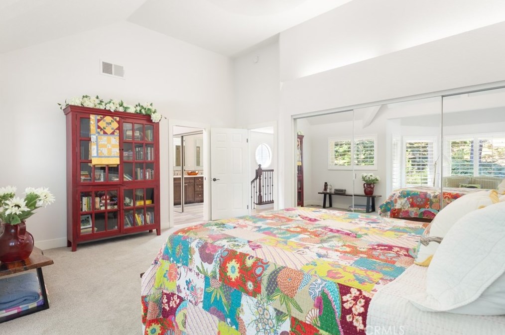 26430 Emerald Dove Dr, Santa Clarita CA  91355-3514 exterior