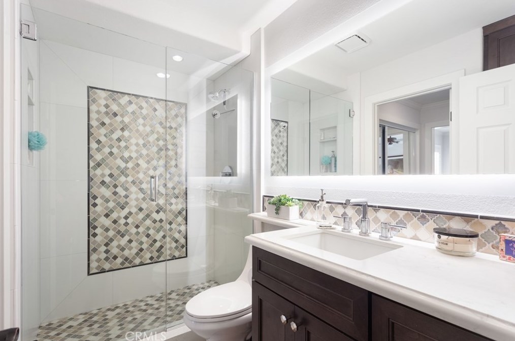 26430 Emerald Dove Dr, Santa Clarita CA  91355-3514 exterior