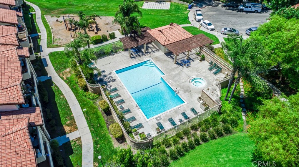 18149 Sundowner Way, Santa Clarita CA  91387-3092 exterior