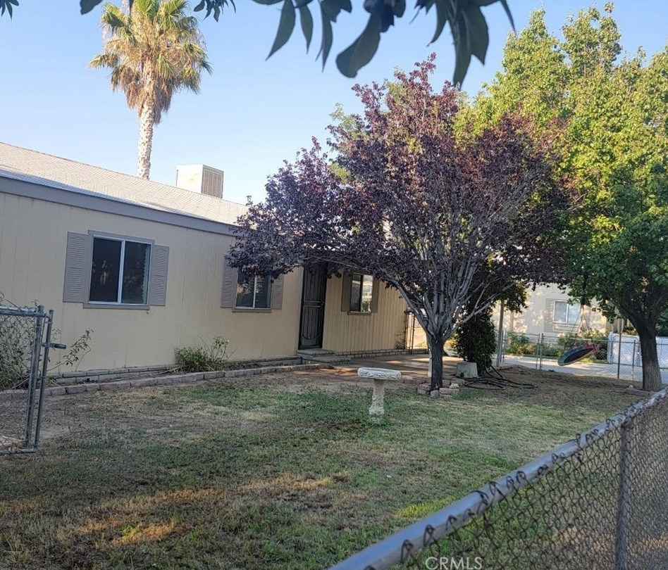 1030 Avenue, Palmdale CA  93551-7711 exterior