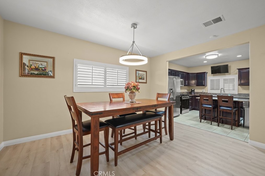 895 Los Robles Ave, Pasadena CA 91104-3544 exterior