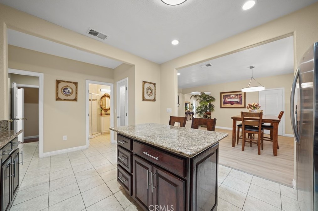 895 Los Robles Ave, Pasadena CA 91104-3544 exterior