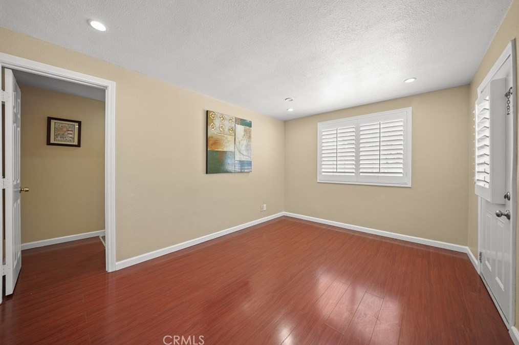 895 Los Robles Ave, Pasadena CA 91104-3544 exterior