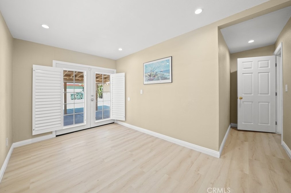 895 Los Robles Ave, Pasadena CA 91104-3544 exterior