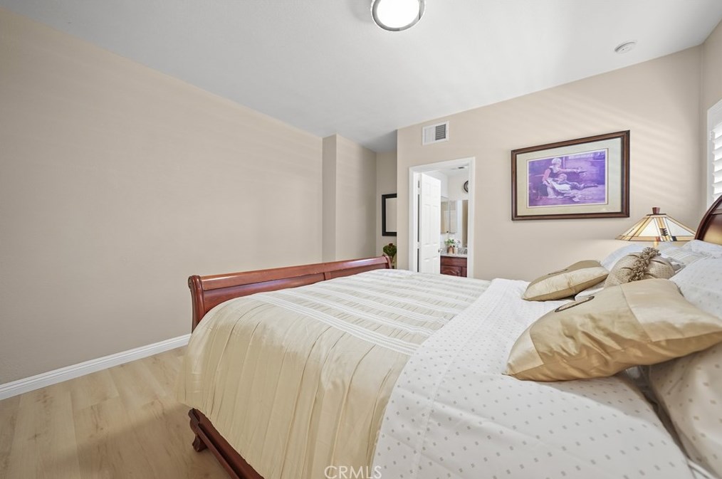 895 Los Robles Ave, Pasadena CA 91104-3544 exterior