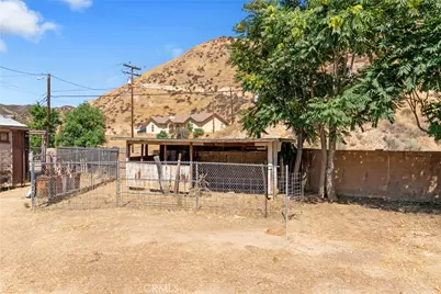 13684 Sierra, Agua Dulce, CA 91390 - Photo 27