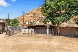 13684 Sierra, Agua Dulce, CA 91390 - Photo 27
