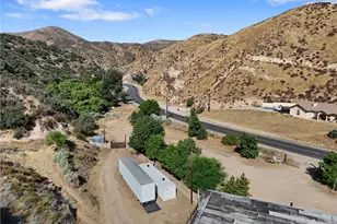 13684 Sierra, Agua Dulce, CA 91390 - Photo 11