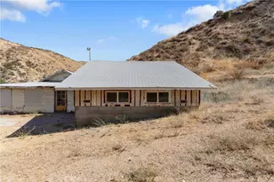 13684 Sierra, Agua Dulce, CA 91390 - Photo 15