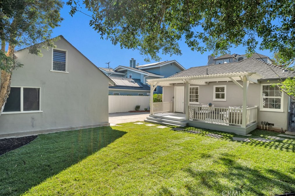 10588 Cushdon Ave, Los Angeles CA  90064-3335 exterior