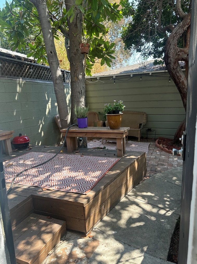 1436 Spaulding Ave, Los Angeles CA  90019-2417 exterior