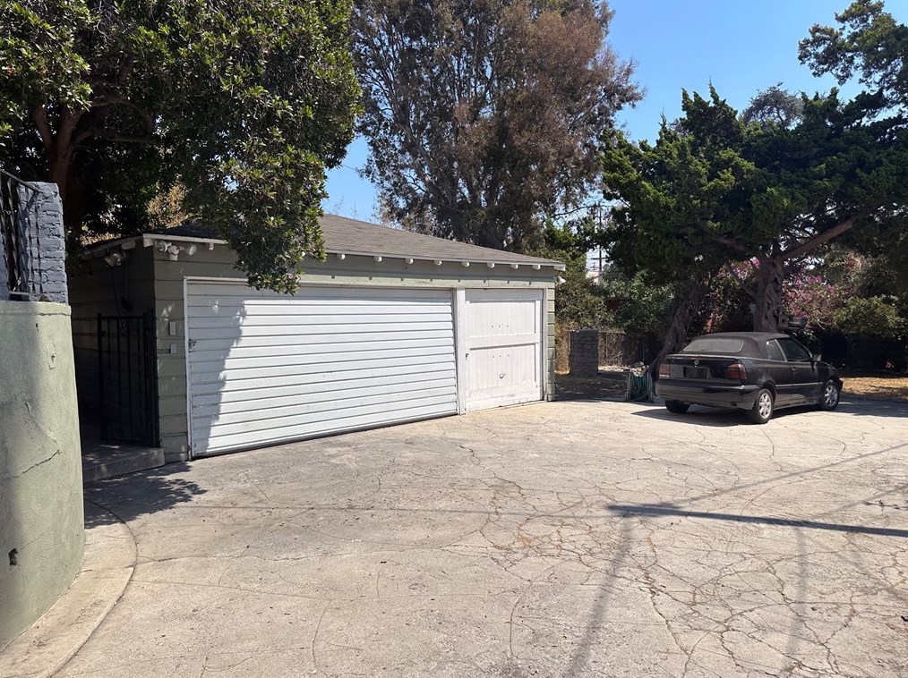 1436 Spaulding Ave, Los Angeles CA  90019-2417 exterior
