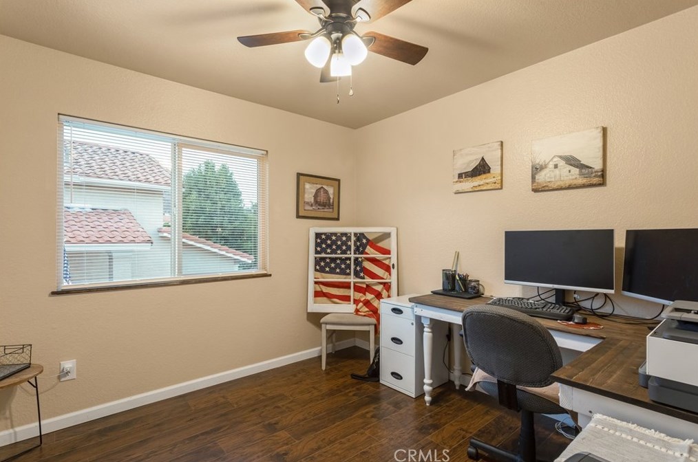 39425 Medina Ct, Murrieta CA  92562-4515 exterior