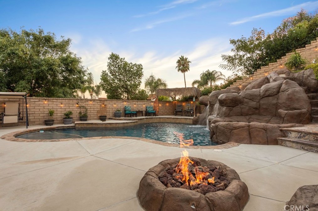 39425 Medina Ct, Murrieta CA  92562-4515 exterior