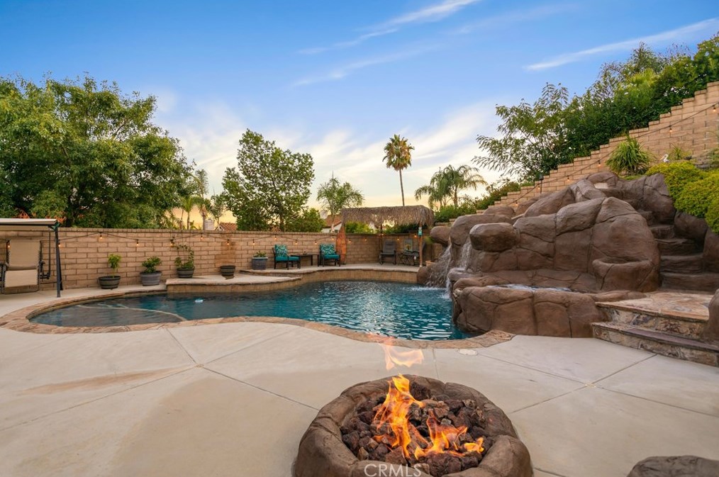 39425 Medina Ct, Murrieta CA  92562-4515 exterior