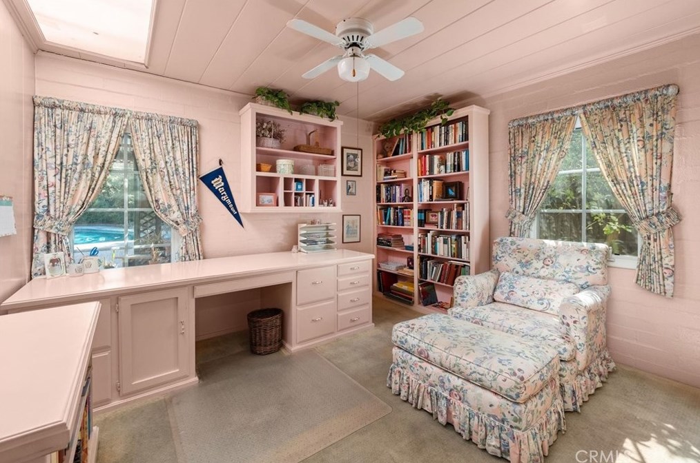 7960 Paso Robles Ave, Van Nuys CA  91406-2143 exterior