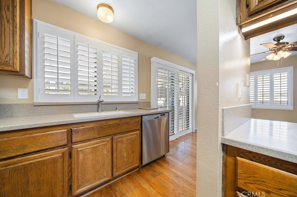 43889 12 St, Lancaster CA  93534-4700 exterior