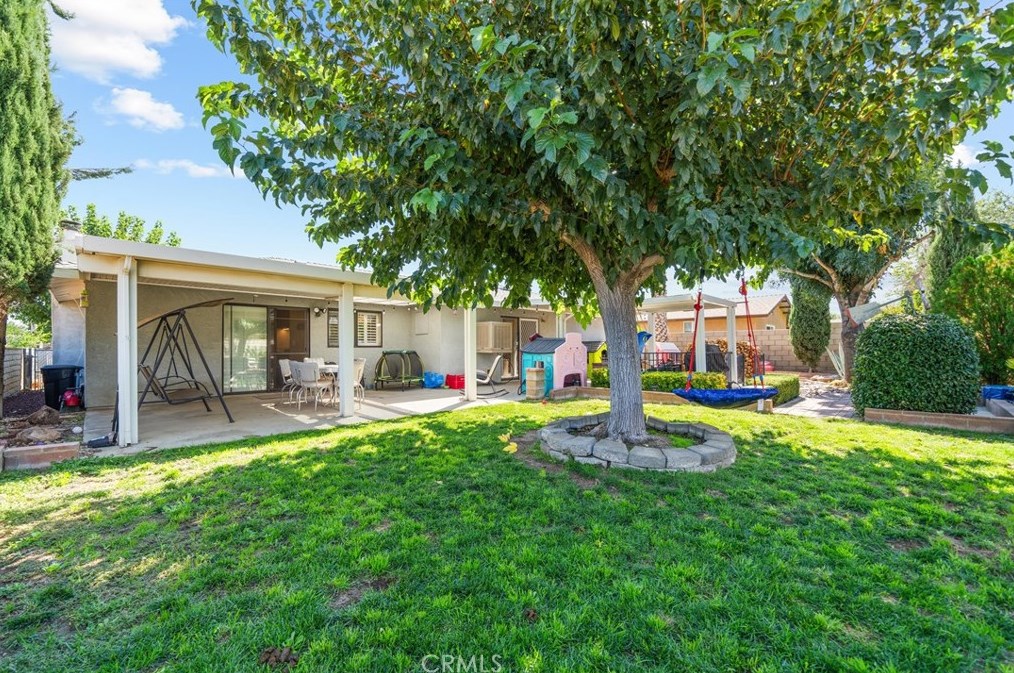 43889 12 St, Lancaster CA  93534-4700 exterior