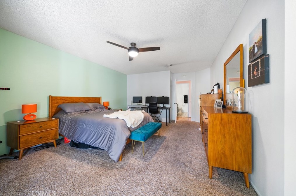 43889 12 St, Lancaster CA  93534-4700 exterior
