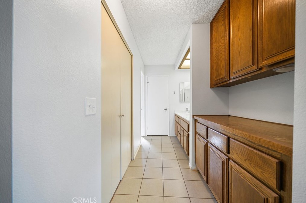 43889 12 St, Lancaster CA  93534-4700 exterior