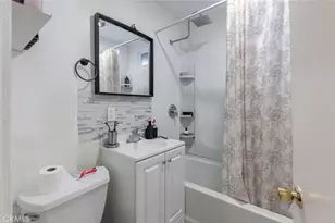 22113 Cantlay St, Canoga Park, CA 91303 - Photo 13