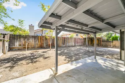 554 E Jackman Street, Lancaster, CA 93535 - Photo 23