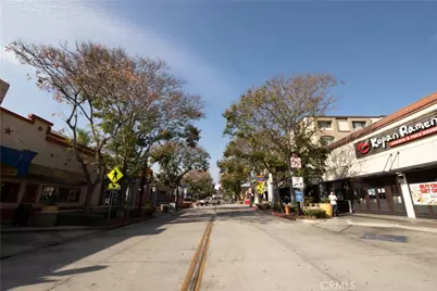 212 N San Fernando Boulevard, Burbank, CA 91502 - Photo 9