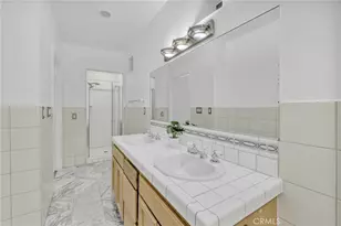 4939 Medina Dr, Woodland Hills, CA 91364 - Photo 25