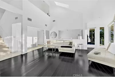 4939 Medina Drive, Woodland Hills, CA 91364 - Photo 5