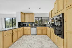 4939 Medina Dr, Woodland Hills, CA 91364 - Photo 13