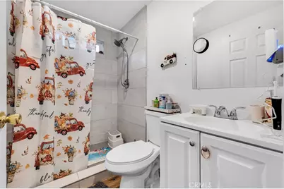 22137 Gault Street, Canoga Park, CA 91303 - Photo 15