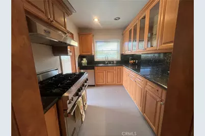 13384 Foothill Boulevard, Sylmar, CA 91342 - Photo 7
