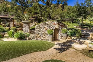 22637 La Quilla Dr, Chatsworth, CA 91311 - Photo 21