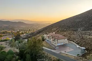 9455 Hierba Rd, Agua Dulce, CA 91390 - Photo 3