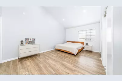 7422 Hazeltine Avenue #2, Van Nuys, CA 91405 - Photo 21