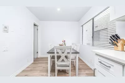 7422 Hazeltine Avenue #2, Van Nuys, CA 91405 - Photo 15