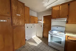 43729 Lakeview Rd, Lake Hughes, CA 93532 - Photo 11