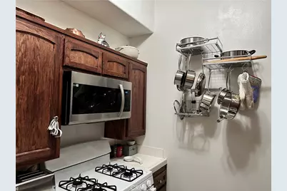 15455 Sherman Way #18, Van Nuys, CA 91406 - Photo 7