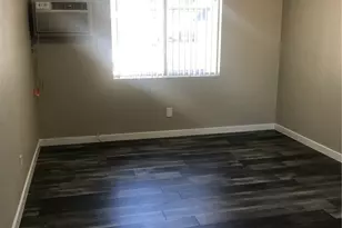 18530 Hatteras St, Tarzana, CA 91356 - Photo 5