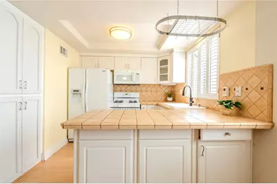 27666 Nugget Drive #3, Canyon Country, CA 91387 - Photo 11