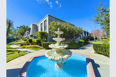 22131 Oxnard Street, Woodland Hills, CA 91367 - Photo 17