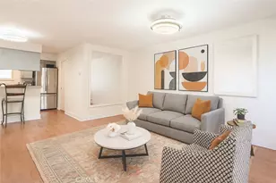 22131 Oxnard St, Woodland Hills, CA 91367 - Photo 3