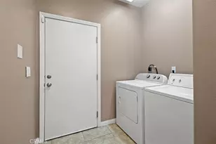 7871 Fernwood Ave, California City, CA 93505 - Photo 25