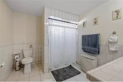 9237 Cedros Avenue, Panorama City, CA 91402 - Photo 25