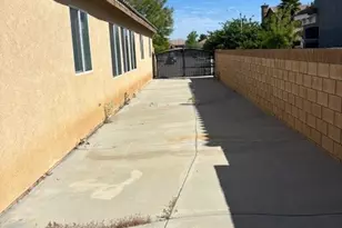 1610 E Ave J2, Lancaster, CA 93535 - Photo 11