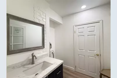 660 W 7th Street, San Pedro, CA 90731 - Photo 5