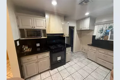 6843 Vantage Avenue, North Hollywood, CA 91605 - Photo 3