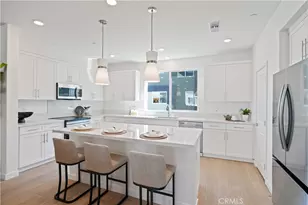 27319 Bear Creek Ln, Valencia, CA 91381 - Photo 5