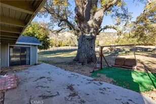27900 Bear Valley Rd, Tehachapi, CA 93561 - Photo 11